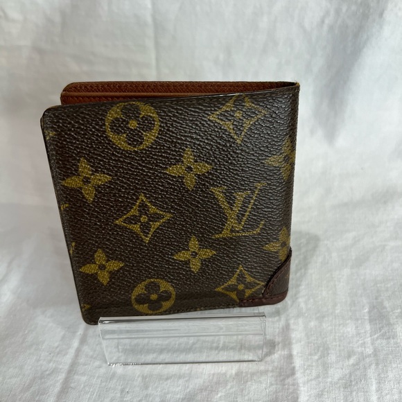 AUTHENTIC LOUIS VUITTON MONO BIFOLD WALLET MEN - Picture 2 of 7